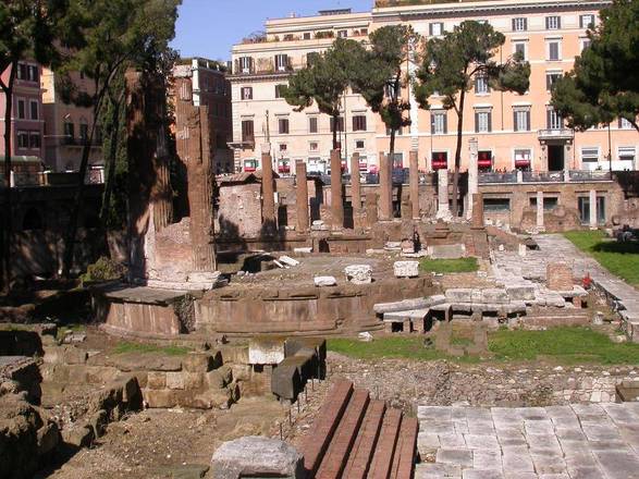 Little Queen, Rome
